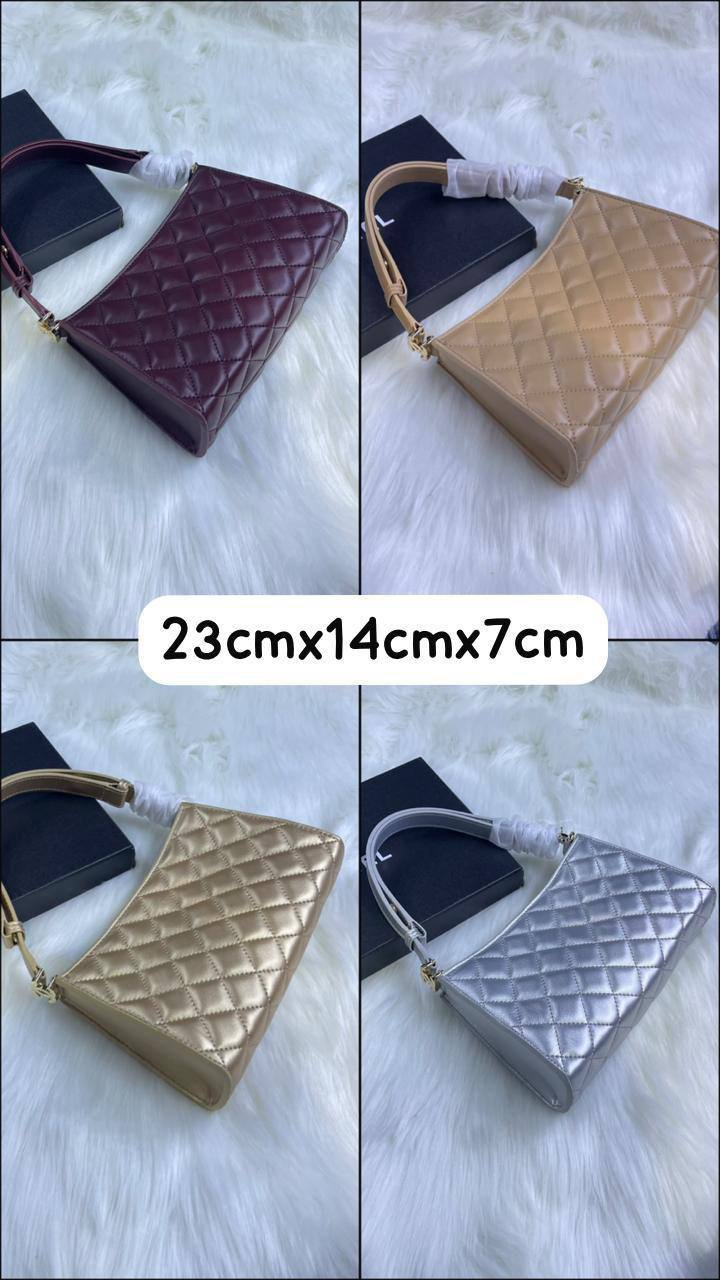 Chanel
95 dhs✅ 

with box
🎁🎁🎁

Zain72
♥️♥️♥️