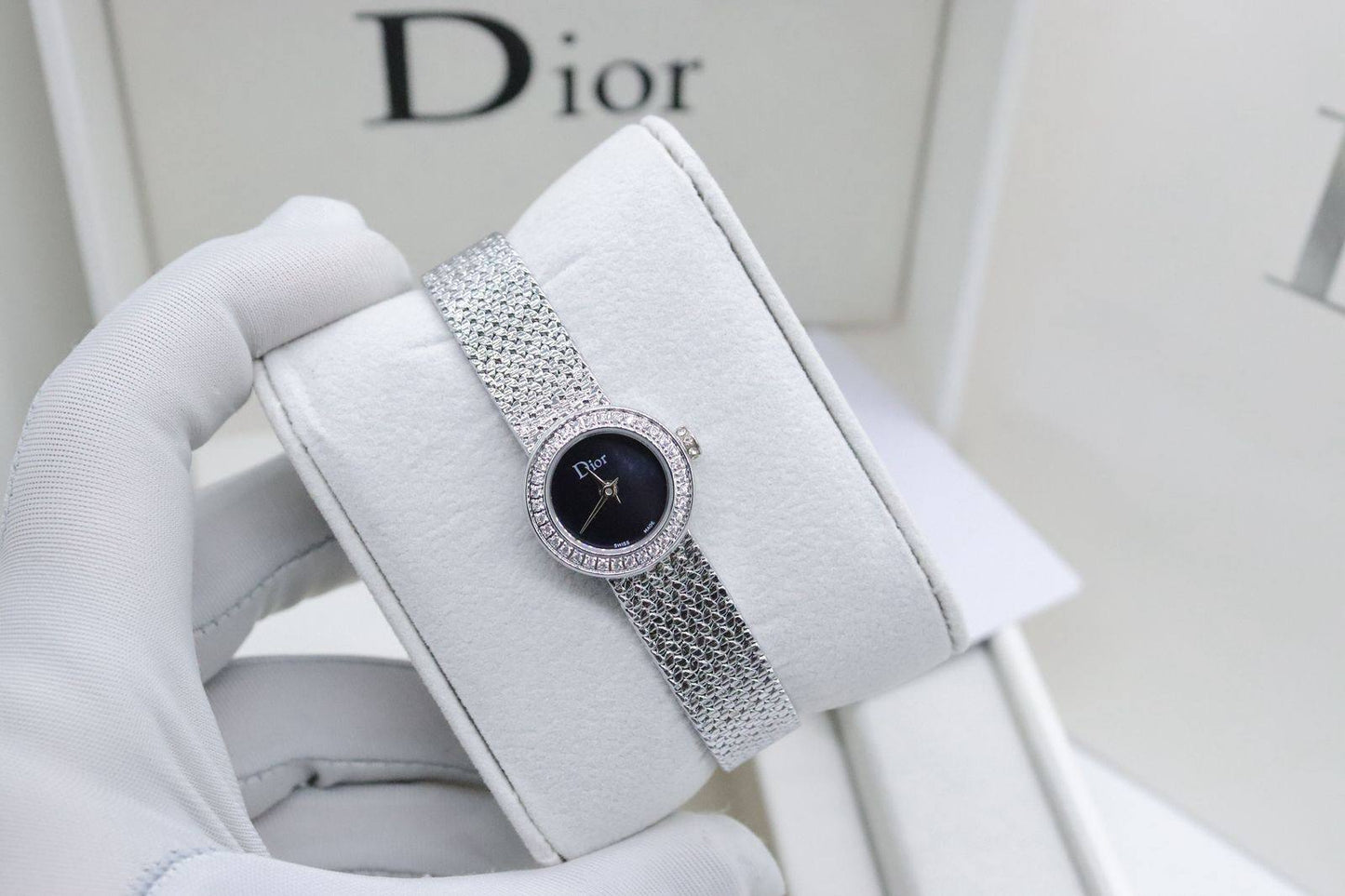 Dior 
230 dhs❣️
Mini Size 19mm
Master Quality

Zain33
♥️♥️♥️