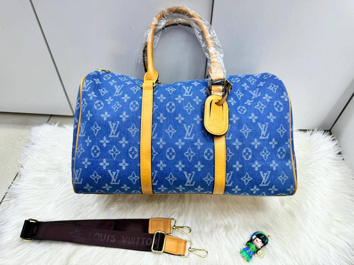 ✈️ Brand Travel Bag

Good quality

Size:  47 * 33 cm
80 dhs🇦🇪🇦🇪

Zain115
♥️♥️♥️
Lv
Gucci