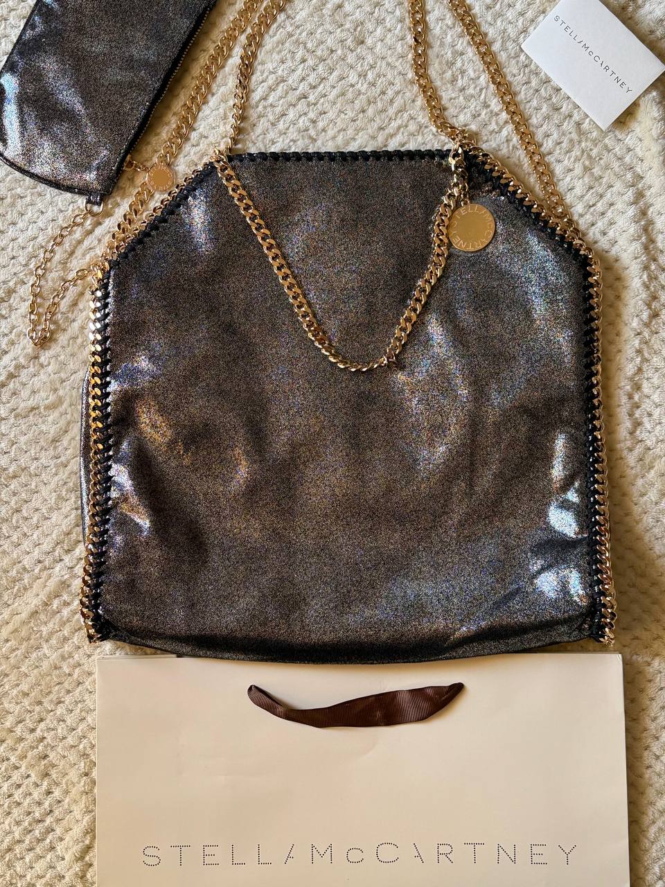 STELLA McCARTNEY
37cm
380 dhs🪙🌨️
Top quality

Zain167
♥️♥️♥️