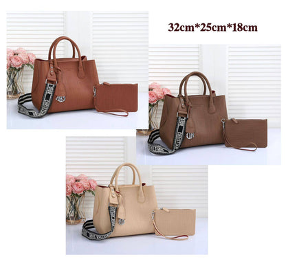 DIOR 
GOOD QUALITY 
90 dhs🇦🇪🇦🇪

Zain39
♥️♥️♥️