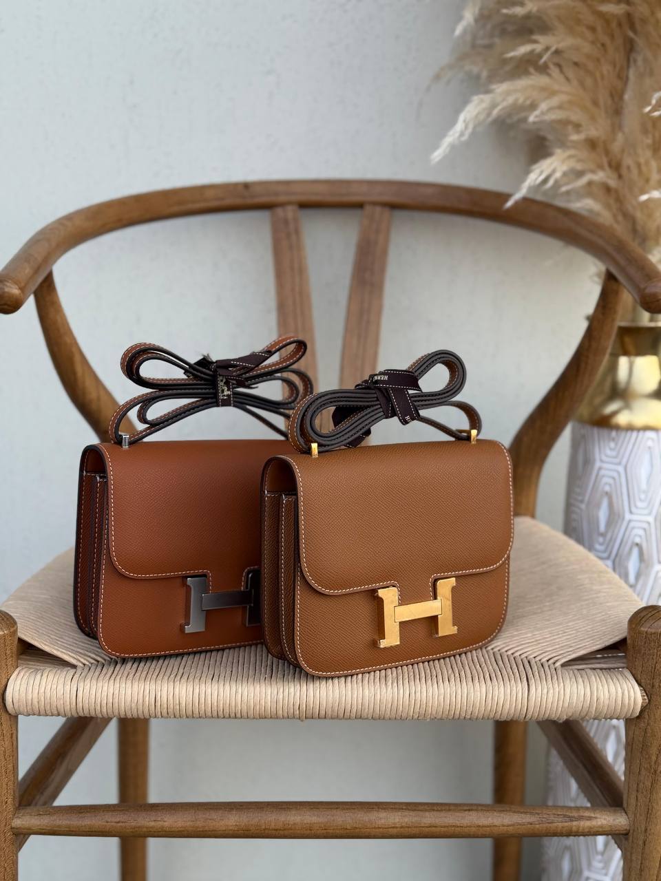 HERMES
18cm
340 dhs💓
Top quality 
With box🎁

Zain167
♥️♥️♥️