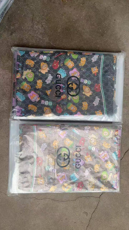 Silk scarf 
40 dhs🪙💕

Zain93
♥️♥️♥️