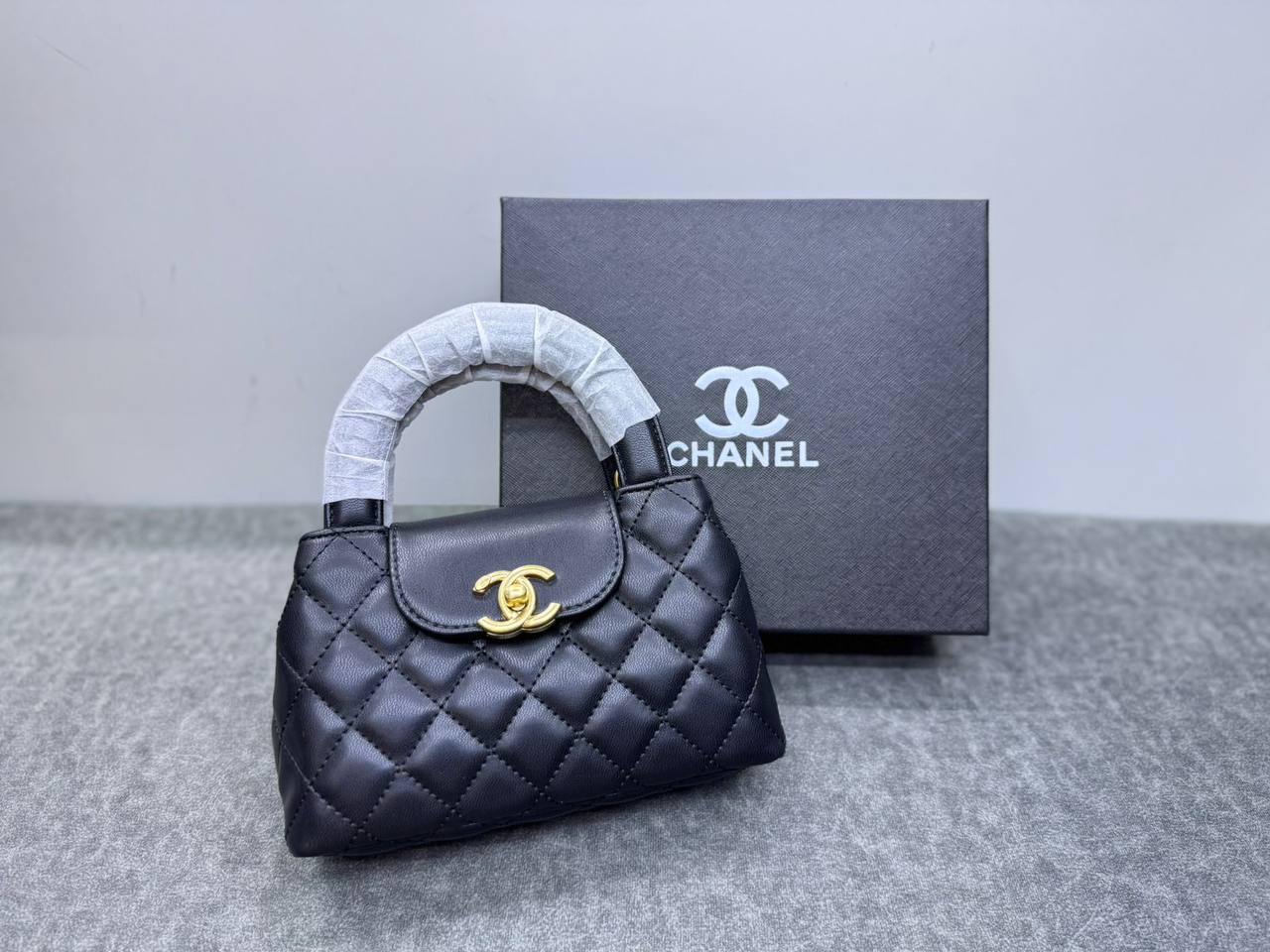 Chanel

with box
🎁🎁🎁

95 dhs🪙🖤

Zain114
♥️♥️♥️