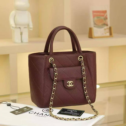 Chanel
110 dhs💓
Size25cm
Good quality

Zain138
♥️♥️♥️