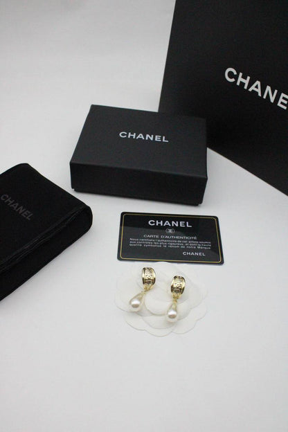 Accessories
55 dhs❤️

Zain122
♥️♥️♥️