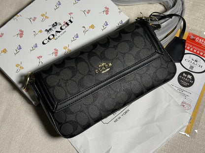 Chanel 

with box 
🎁🎁🎁

95 dhs💓

Zain175
♥️♥️♥️