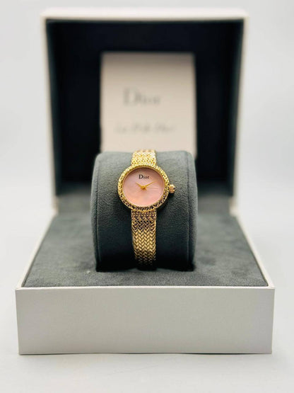 Dior Ladies 
55 dhs🪙💚

Zain08
♥️♥️♥️