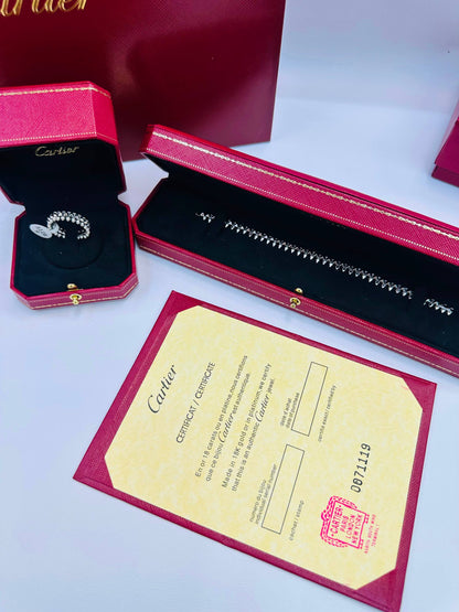 CARTIER SET❤️‍🔥*
Necklace 💥
Earring 🔥
Bracelet 🐦‍🔥
Ring 💍 available size 👇
6,7,8,9
With stone 🦋
With normal boxes 🗃️ 
340 dhs✅

With master box 📦 
390 dhs✅

Zain216
♥️♥️♥️