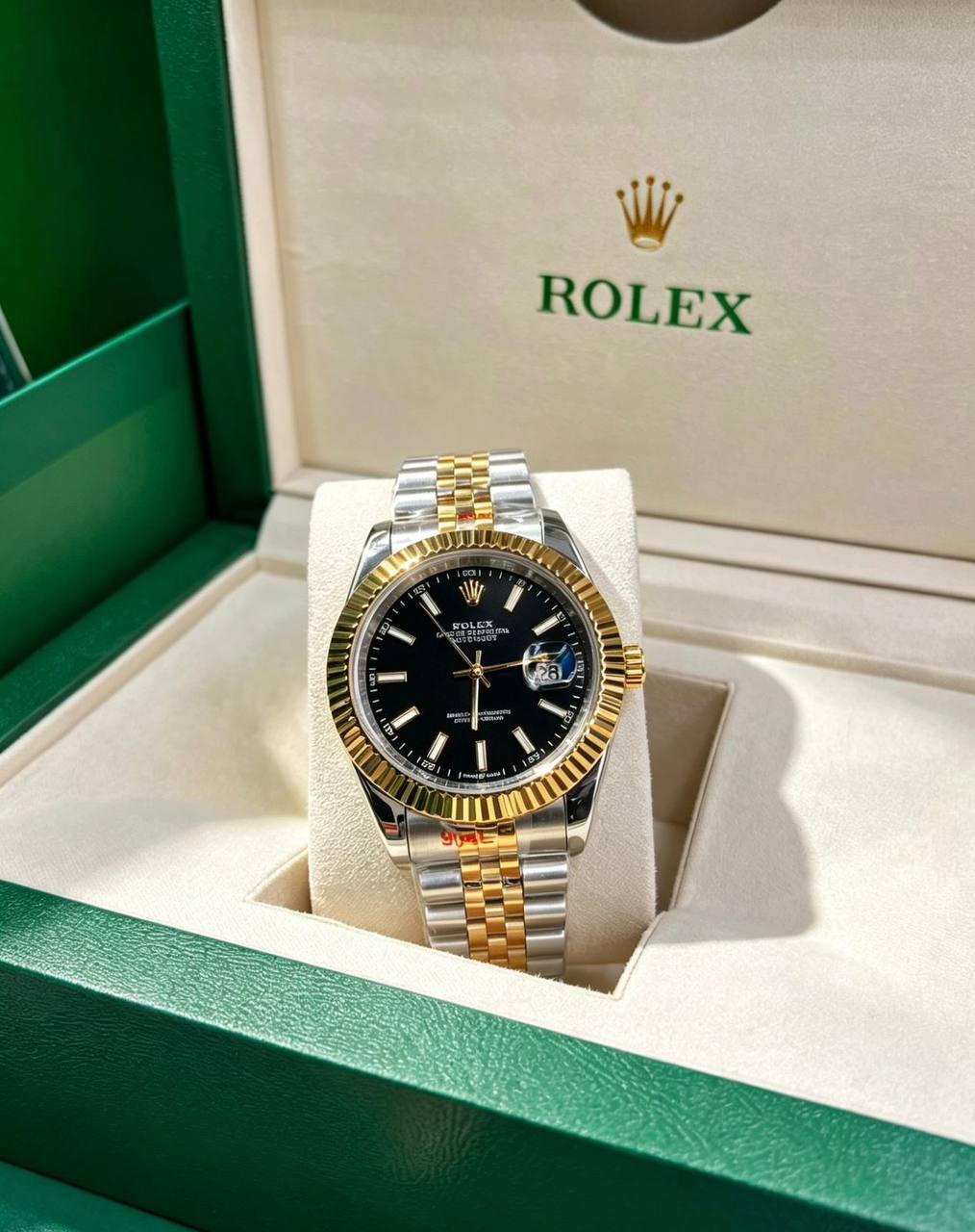 Rolex
High Quality
Automatic  
230 dhs✅

Zain85
♥️♥️♥️