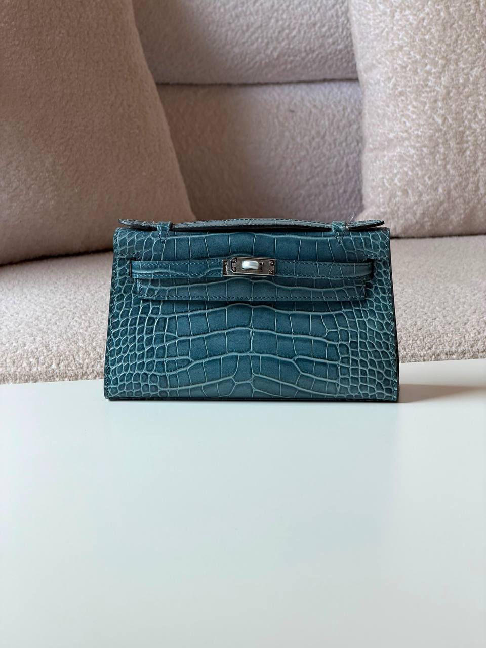 Hermes pochette 21cm💥Master quality ✅with box📦
610 dhs💓

Zain52
♥️♥️♥️