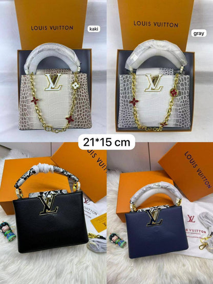 🌹 LV Capitalcines
1️⃣ First Quality +🎁
Size : 21 * 15 cm
100 dhs✅
with box🎁

Zain115
♥️♥️♥️