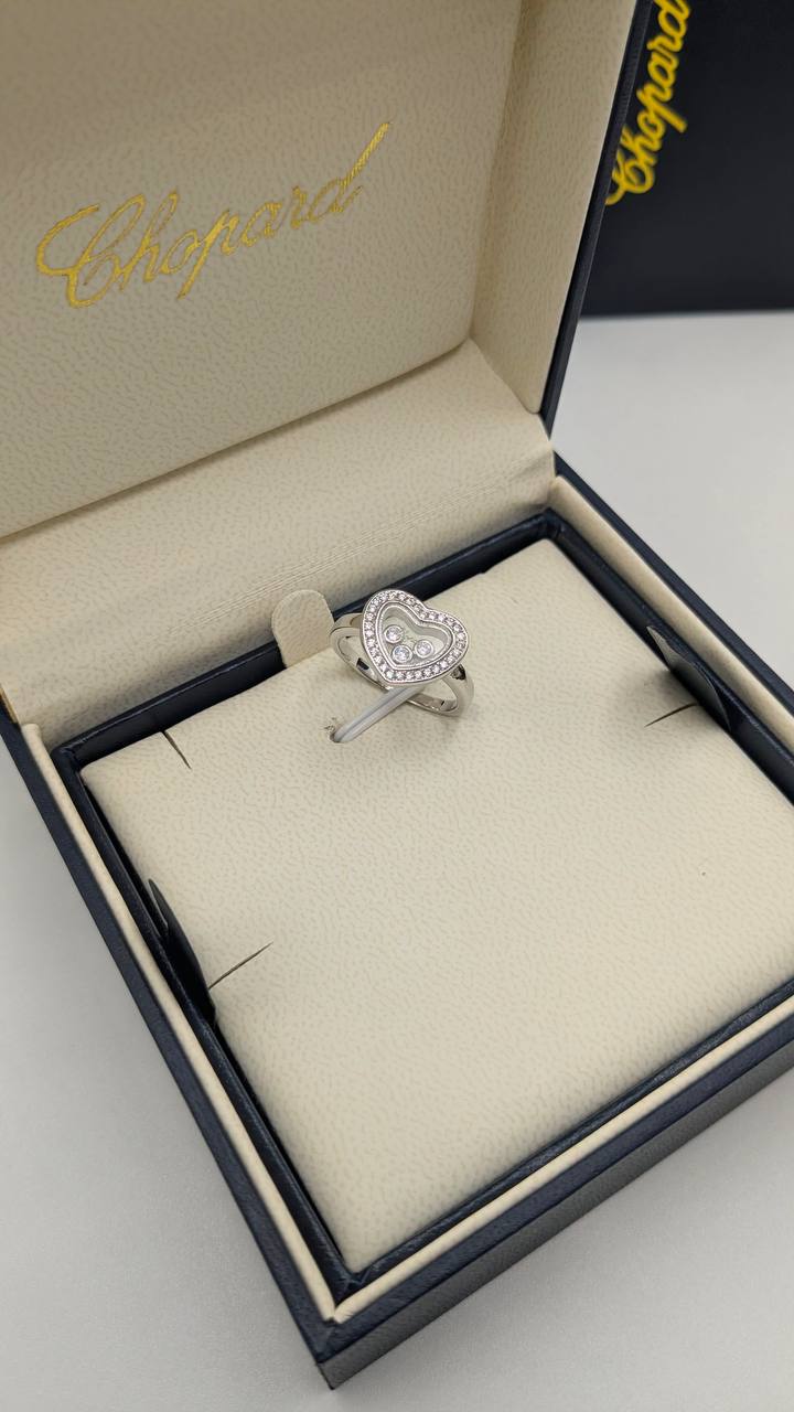 Chopard
*Master Quality* 
*Ring*
75 dhs✅ with Normal Box 🎁

Zain210
♥️♥️♥️
