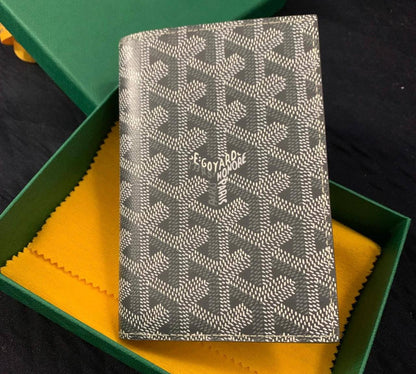 LV - Goyard
Wallets
 master 
passport holder
95 dhs✅

Zain33
♥️♥️♥️