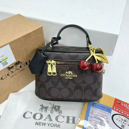 Coach 
with box 


85 dhs🇦🇪🇦🇪

Zain232
♥️♥️♥️