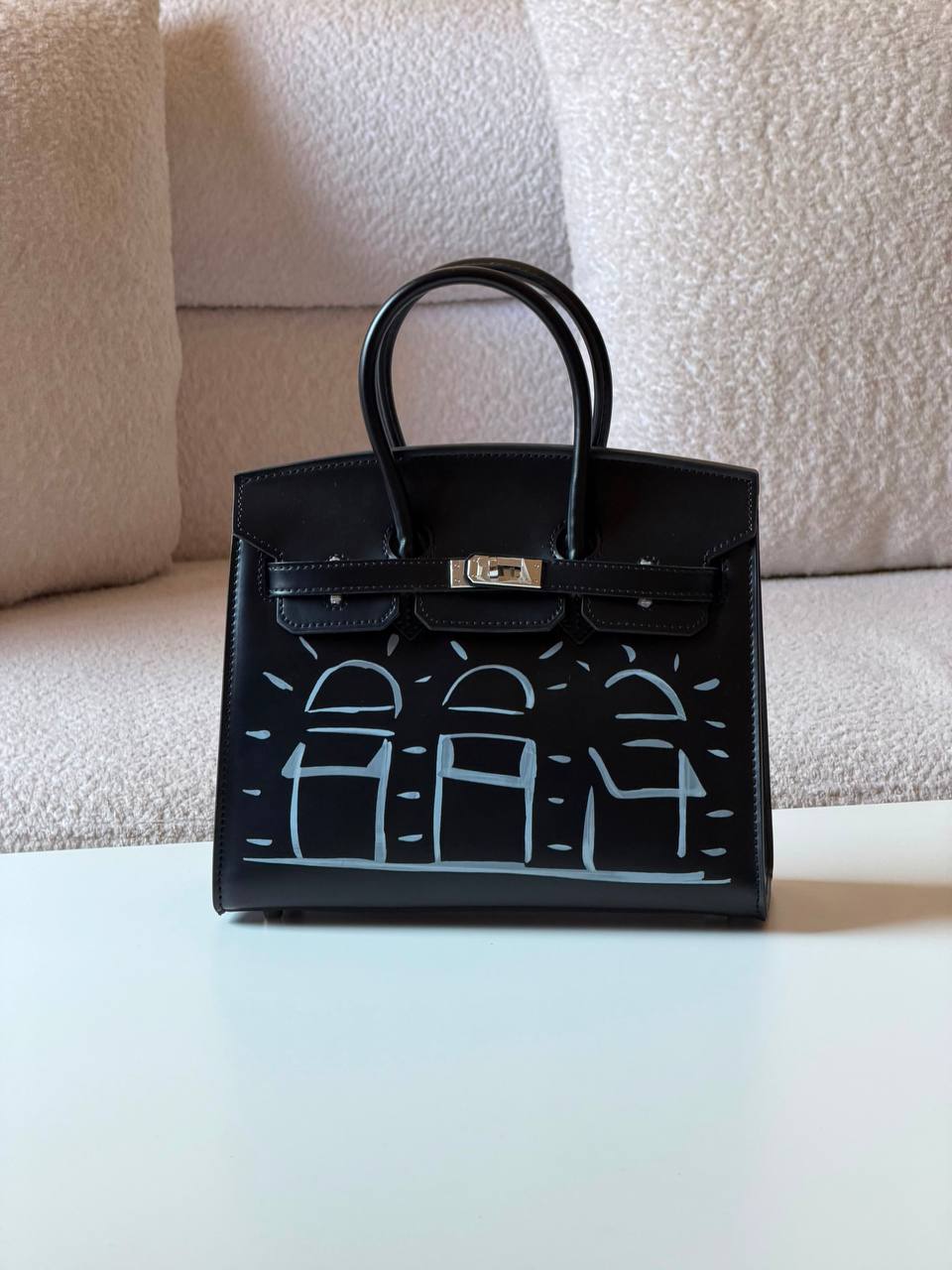 Hermes Birkin 25cm💕master quality😍with box❤️offer bag 😍
300 dhs💛

Zain51
♥️♥️♥️