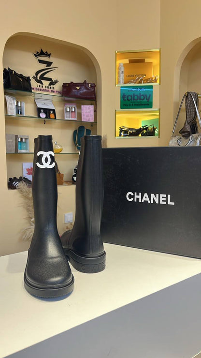 Chanel boots

size 36 to 40

170 dhs✅

Zain120
Zain103
♥️♥️♥️