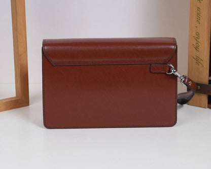 MONTBLANC
*New Collection*
*Clutch*
*Master quality*
550 dhs✅

Zain179
♥️♥️♥️