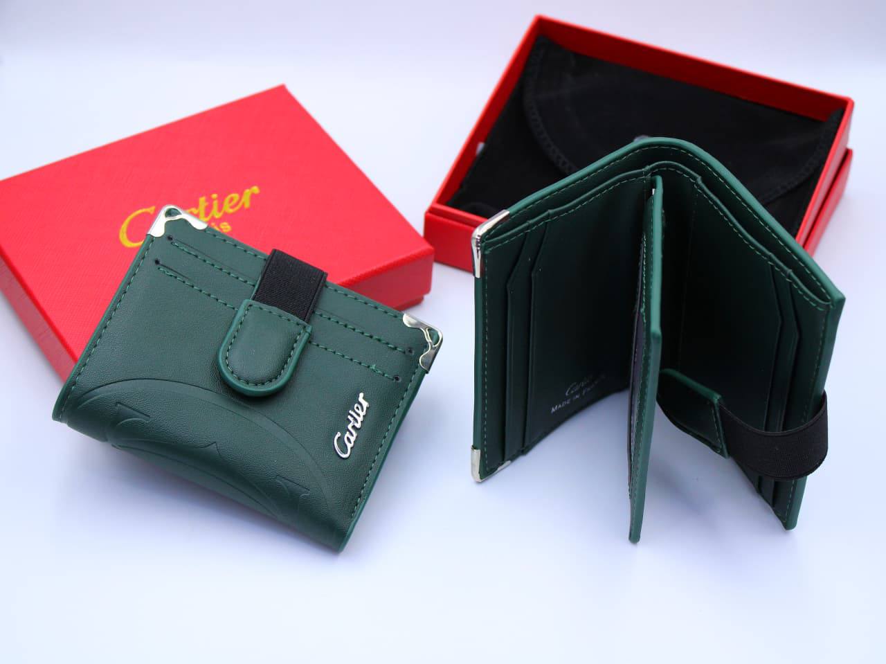 CARTIER WALLET MEN

35 dhs✅

Zain58
♥️♥️♥️