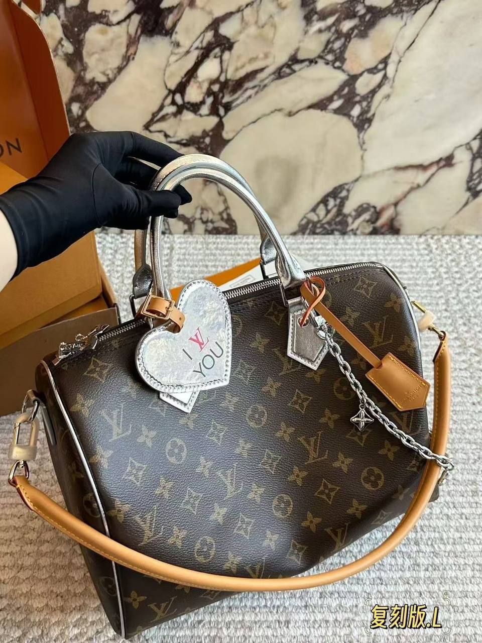 LV Master
30cm💕
370 dhs🪙🌨️

Zain228
♥️♥️♥️