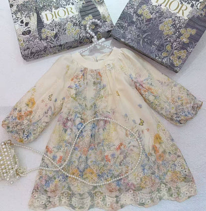 Dior
2-10y 170 dhs❣️

Zain151
♥️♥️♥️