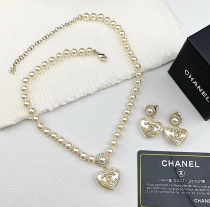 Chanel SET
Master
Necklace Earrings
150 dhs🪙🌨️

Zain89
♥️♥️♥️