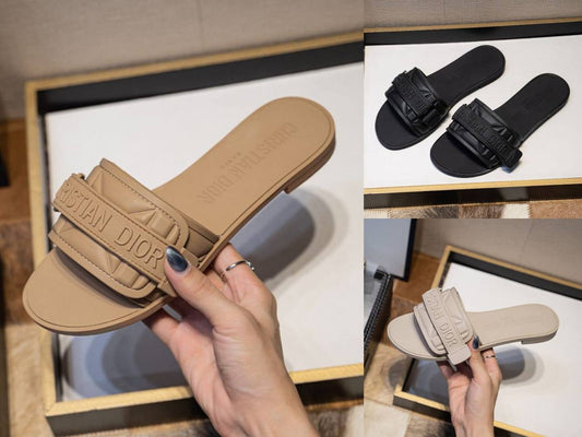 Christian Dior
Size 36_41
85 dhs🪙💕

Zain21
♥️♥️♥️