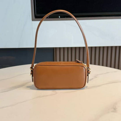 *Miu Miu leather mini bag✅*
*Size 20 cm*
For Price 👇 WTSP Text Zain 0568585901

Zain274
♥️♥️♥️