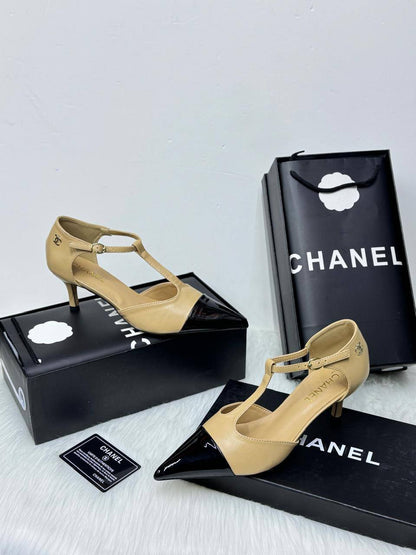 𝗖𝗛𝗔𝗡𝗘𝗟 𝗡𝗘𝗪 𝟯𝗖𝗠
💯high quality
Size 36-37-38-39-40-41
110 dhs🪙🌨️

Zain86
♥️♥️♥️