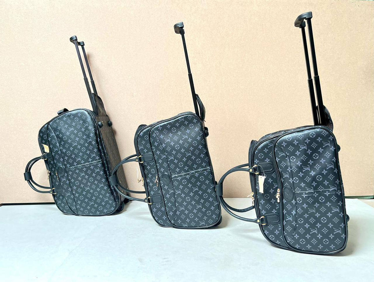 Travel Bags Set
Master💓💓
3in1
650 dhs✅✅

Zain341
♥️♥️♥️