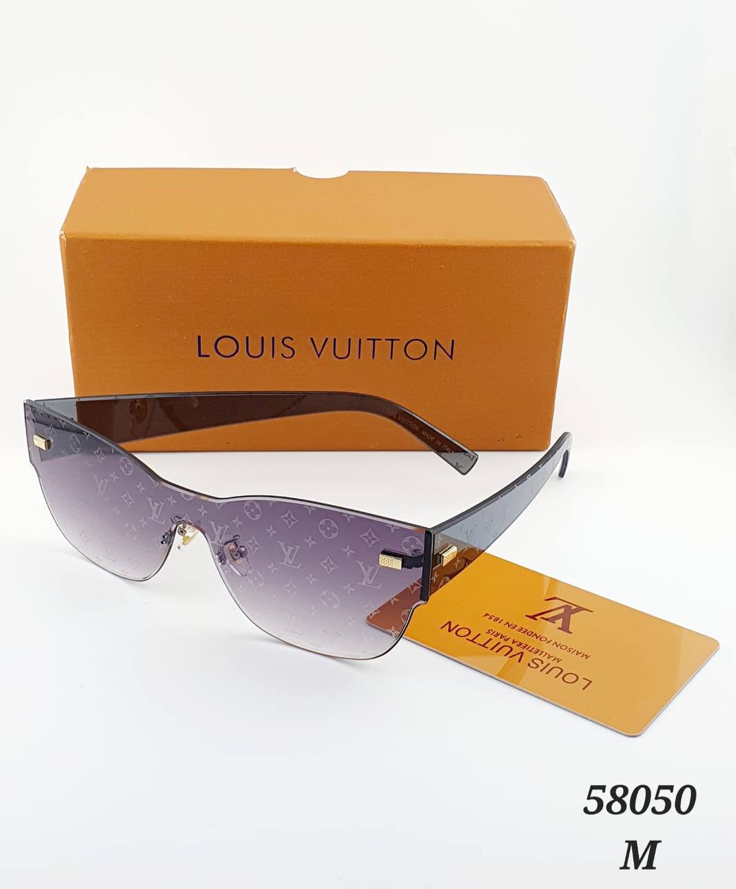 LV Sunglasses
65 dhs✅

with box
🎁🎁🎁

Zain182
♥️♥️♥️
