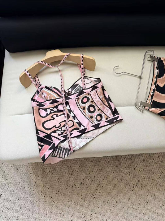 PUCCI new
✨VIP QUALITY ✨
        💯 silk😍
Size :36-38-40-42
1750 dhs🇦🇪🇦🇪

Zain287
♥️♥️♥️