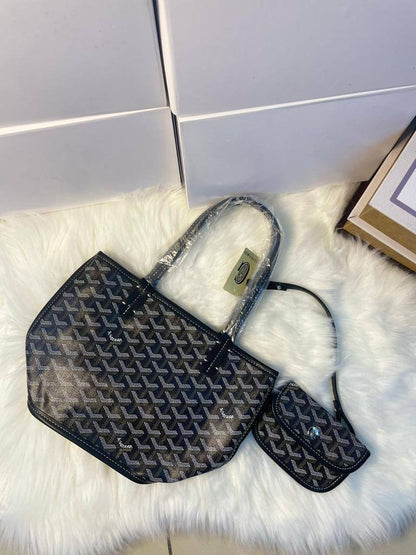 Goyard
*22cm
75 dhs✅

Zain118
♥️♥️♥️