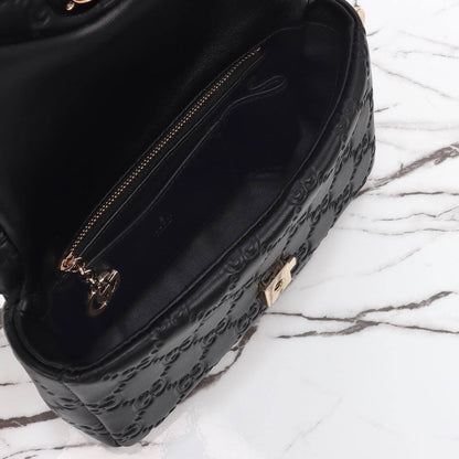Gucci GG Milano Mini Top Handle Bag✅*
*Size 21 cm*
For Price 👇 WhatsApp✅
0568585901 
0507557372
0552275751 Owner Zain 👌

Zain274
♥️♥️♥️