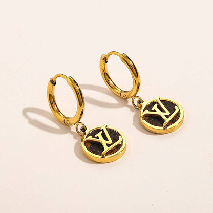 New arrival earrings 
30 dhs💓

Zain243
♥️♥️♥️