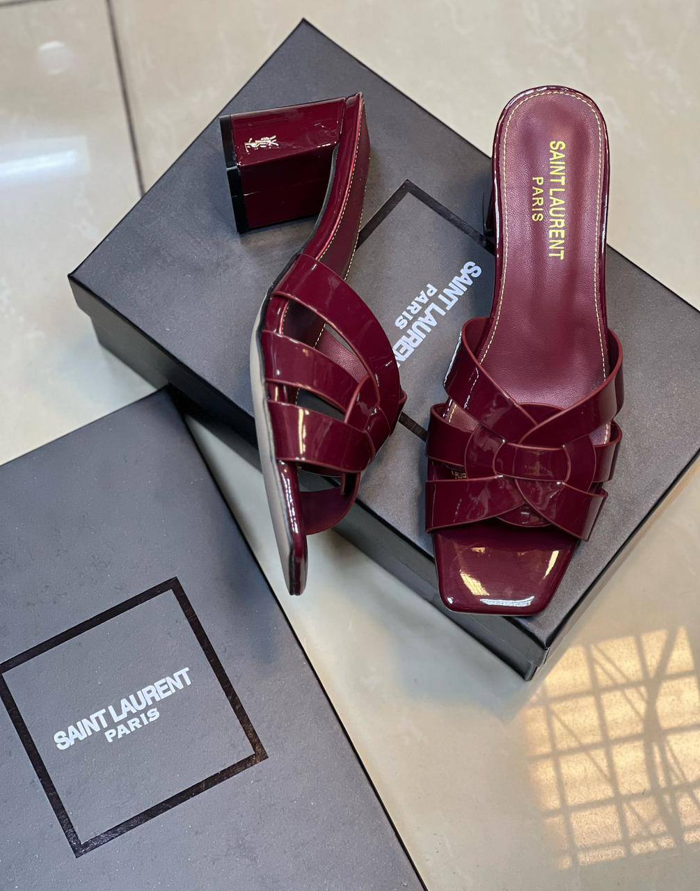 YSL
Size:36 to 41.
130 dhs

Zain241
♥️♥️♥️
