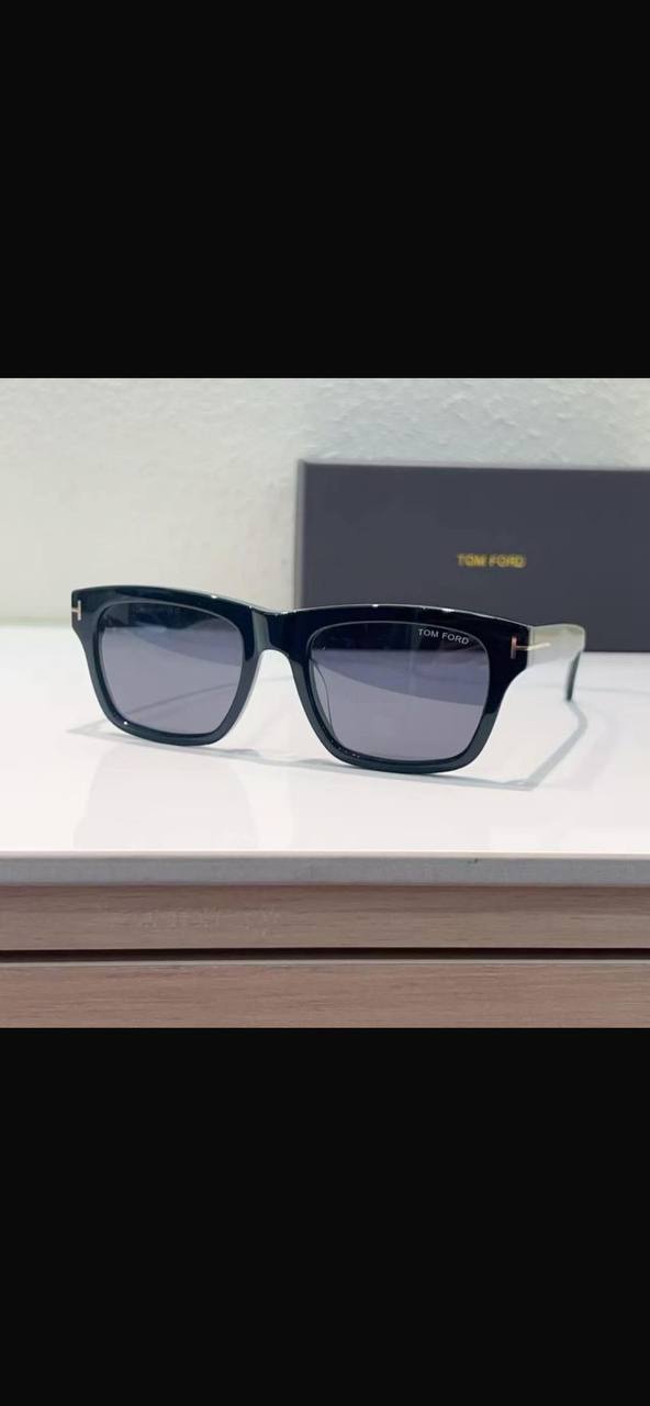 *SUNGLASSES WOMEN*

*MASTER QUALITY*

320 dhs✅

Zain202
♥️♥️♥️