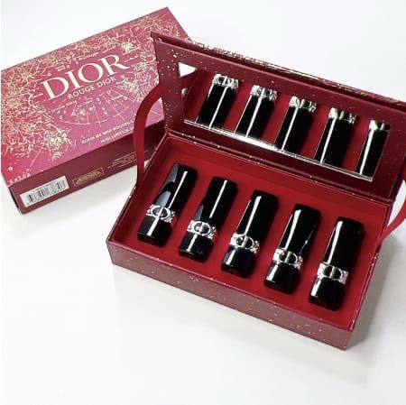 Dior Set New Stock
60 dhs✅

Zain105
♥️♥️♥️