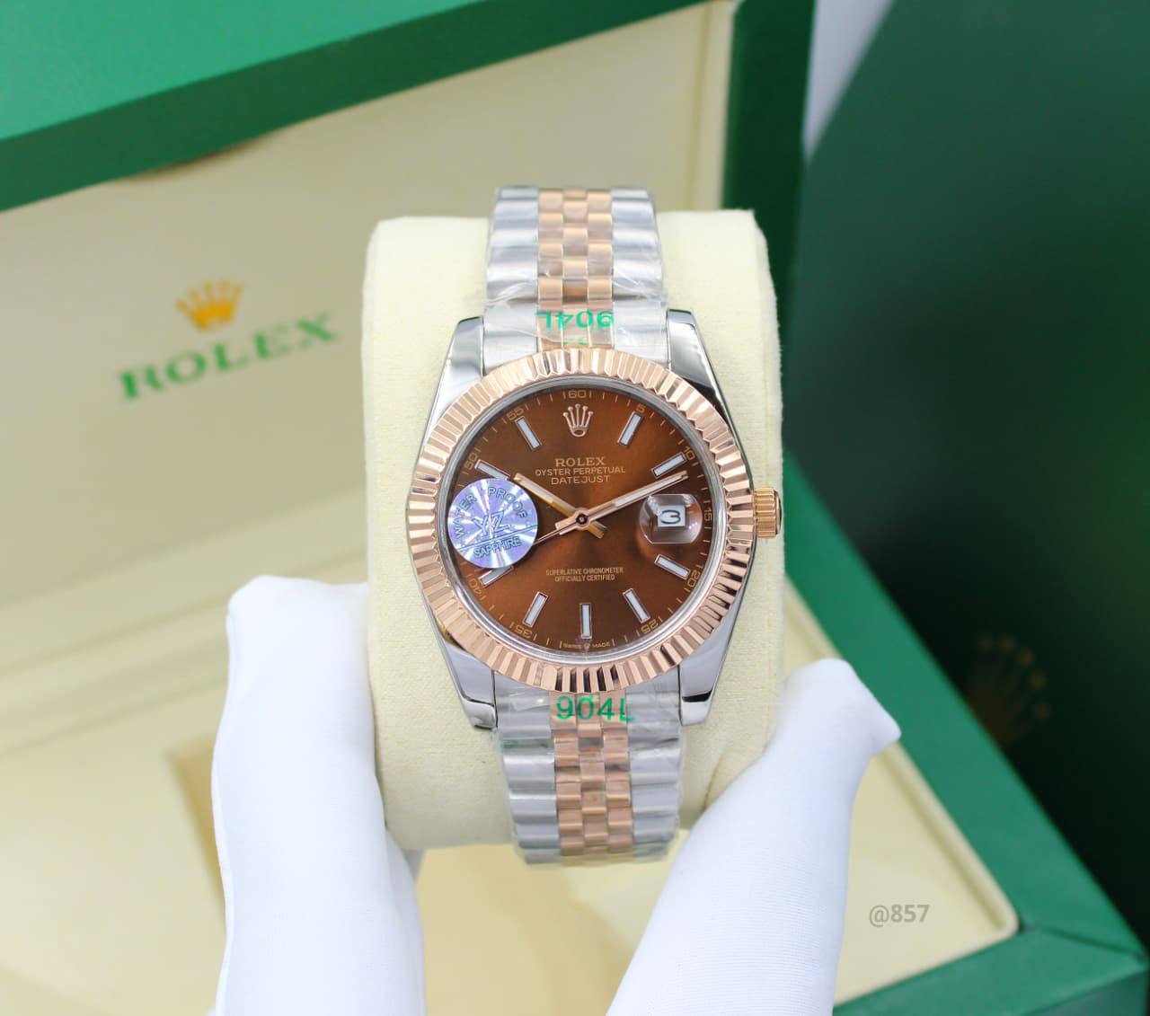 ROLEX  GOOD QUALITY AUTOMATIC 41MM

220 dhs🪙

Zain58
♥️♥️♥️