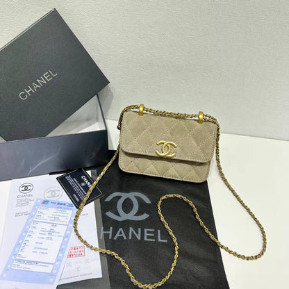 Chanel
95 dhs🇦🇪

Zain143
♥️♥️♥️