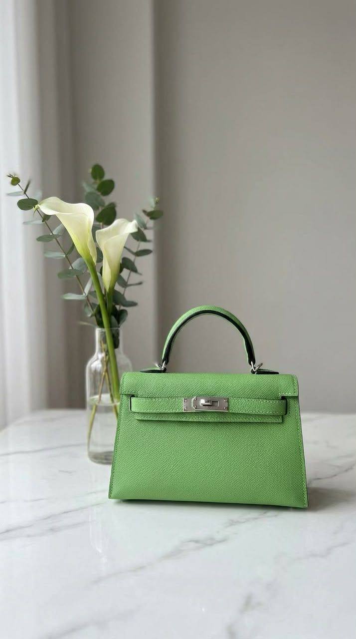 Available ❣️
Hermes Kelly Mini bag is crafted from Epsom leather💯🥀
Same original Quality 💯💯
For Price 👇 WhatsApp✅
0568585901 
0507557372
0552275751 Owner Zain 👌

Zain71
♥️♥️♥️