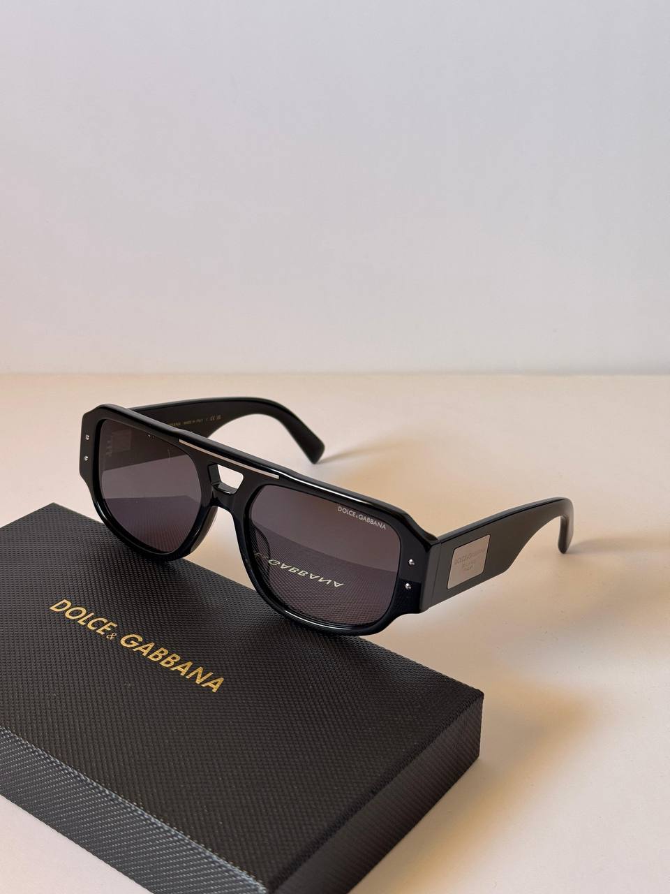 𝐃𝐈𝐎𝐑 *D&G* 
Super master quality✨✨
New Available😇
For Price 👇 WTSP Text Zain 0568585901

Zain165
♥️♥️♥️
