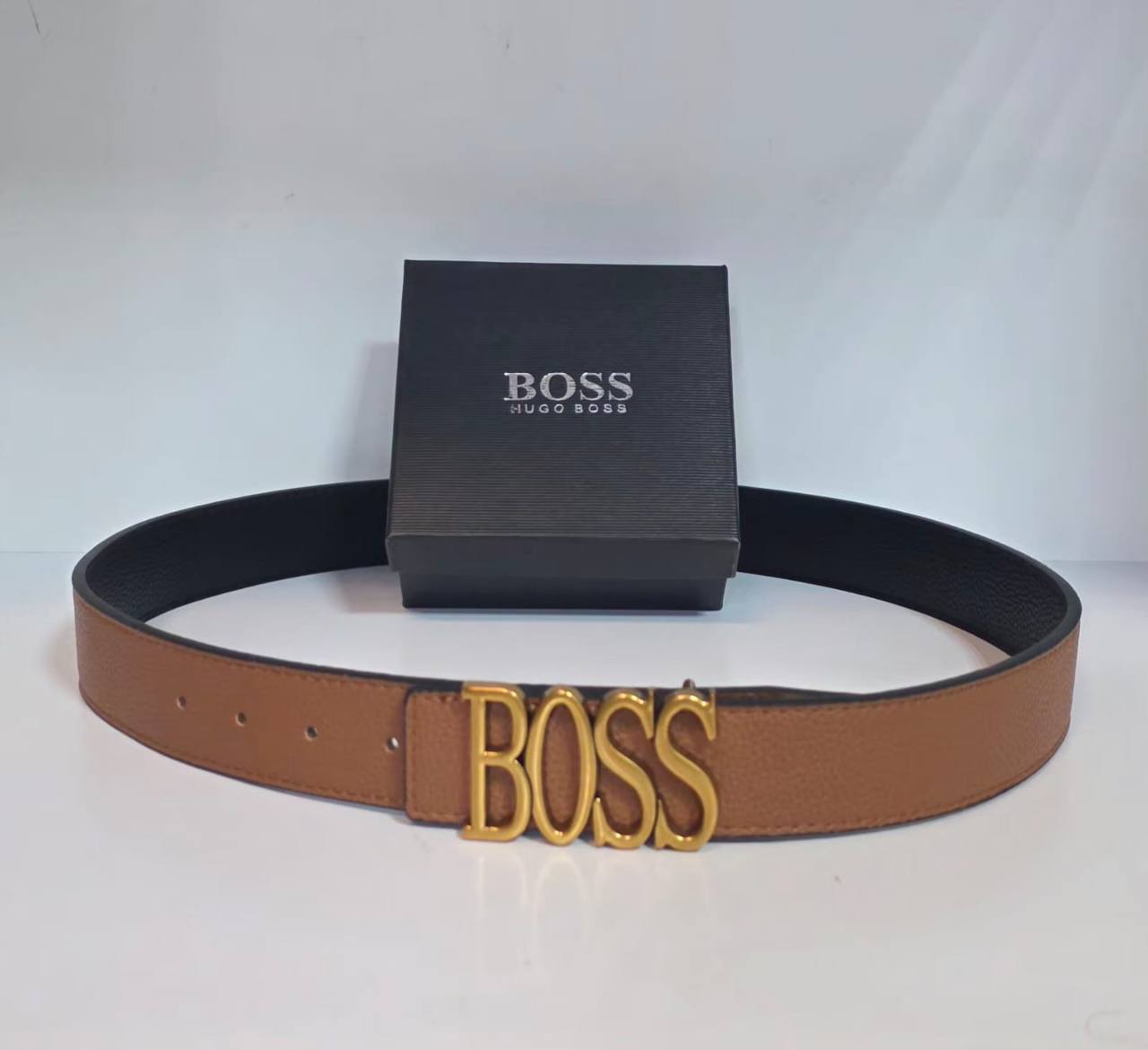 Mens belts 
with box
35 dhs💛

Zain232
♥️♥️♥️