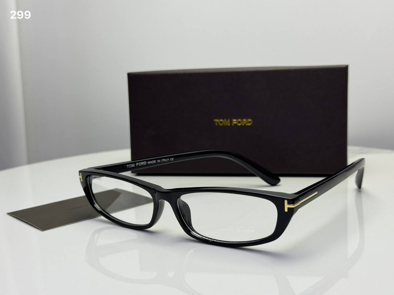 TomFord

55 DHS🇦🇪🇦🇪🇦🇪

Good quality 

Zain182
♥️♥️♥️