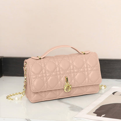 DIOR

Best quality 

with box

105 dhs🇦🇪🇦🇪

size 21CM
Zain290
♥️♥️♥️