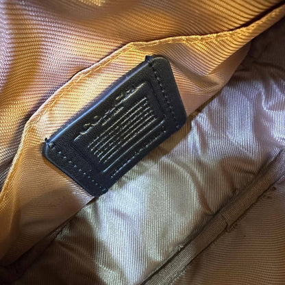 COACH 
HIGH QUALITY 
WITH BOX 

90 dhs💓

Zain17
♥️♥️♥️