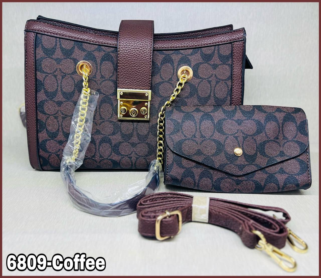 Coach With Wallet Offer 
75 dhs🪙🌨️

Zain232
♥️♥️♥️