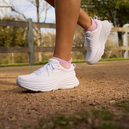 Hoka One One Bondi 8 ‘White’🤍
36-45 AVAILABLE 
185 dhs👑

Zain242
♥️♥️♥️