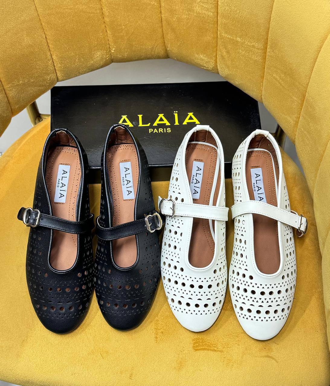 𝗔𝗟𝗔𝗜𝗔 𝗗𝗢𝗟𝗟 𝗦𝗛𝗢𝗘𝗦
💯high quality
Size 36-37-38-39-40-41
105 dhs❣️

Zain86
♥️♥️♥️