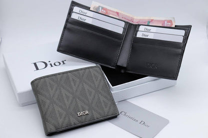 Dior Wallet 
55 dhs🪙💕

Zain33
♥️♥️♥️
